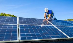 Installation et mise en production des panneaux solaires photovoltaïques à Lapalud